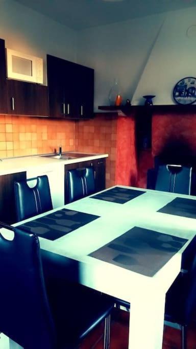 Casa Neva Apartment Cannobio Bagian luar foto