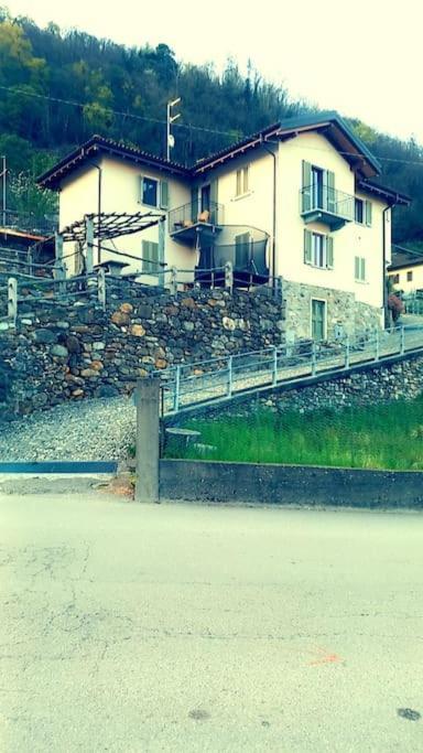 Casa Neva Apartment Cannobio Bagian luar foto